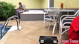 How does tgurl Amanda Ferraz manage two cocks from black and white guys?