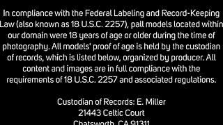 wow sophia jade spreads big pussy lips gaping clit in naughty bedroom toy masturbation!