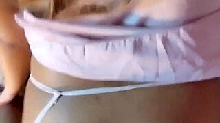 I convinced the stewardess to masturbate right in front of me