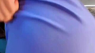 Roseredvip calling instaag baby for wet pussy licking?