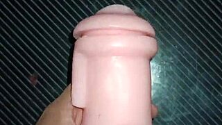 quieres ver esta mamada kissy con garganta profunda y corrida en vagina?