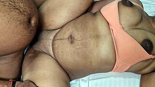 damn, seduced that rich indian bhabhi to suck my lund then pounded her hard