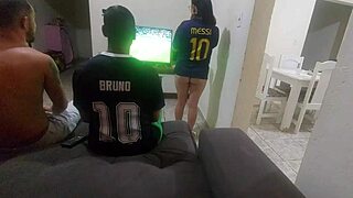 apostou a mulher pro amigo perdeu agora ela mama e fode com ele 😱🍆👰