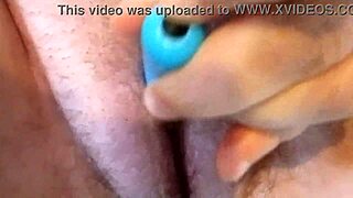 brittbflyspread4u vibes her tight milf pussy close up till she quivers 😍🔥💦