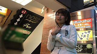 Wow! Secret Idol Facial in Akihabara!