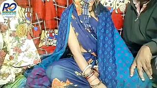 desi rashi aunty lifts saree for fingering sex ep1 hindi audio 😍🍑