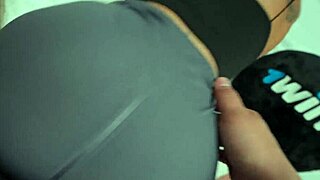Doing my big ass workout routine nightly with hot neighbor 💦🍑