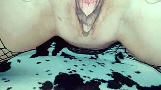 rich skinny housewife lures 25-year-old lover for wet pussy fuck