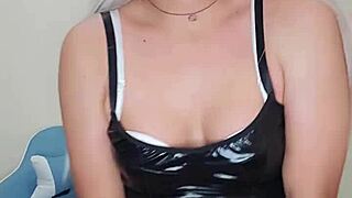 being trans for a day and stroking my cock till i cum hard 💦