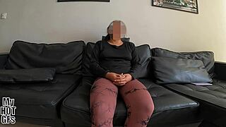 Vengo a disfrutar y también por el dinero jovencita solo piensa en follar ya