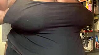 Steamy Kitchen Quickie with Moaning Milf and Shaved Pussy