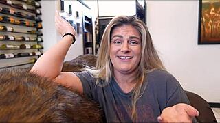 your friend's curvy divorced milf mom clover baltimore craves handjob practice with you taboo style