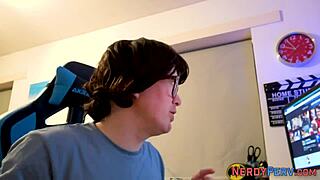 Newbie slut tricked into first blowjob on nerd's dick 😏💦