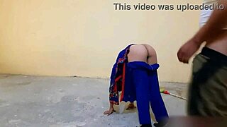 kaamwali bai i uh jbardasti chod diya... hard fuckn maid in lonely house hindi voice