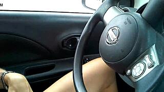 mature housewife fingers shaved pussy to orgasm while driving car