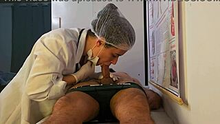 Paciente Gets Hard Erection From Nurse Hands