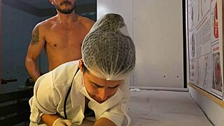 Paciente Gets Hard Erection From Nurse Hands