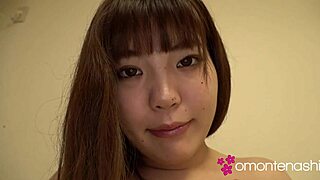 real amateur japanese girl fingers shaved pussy solo
