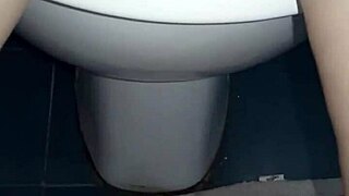 pregnant flashing her ass hole on toilet then bide tease?