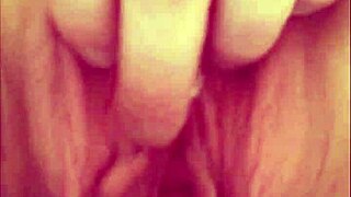 up close on that pierced shaved pussy letting it all out peeing 😏💧