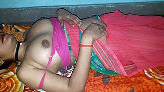 i'm susmita your asian college girl... sex in classroom feels so wrong but hot right? girlfriend blows and fucks hard