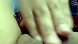 Hey check this viral filipina girlfriend scandal fucking on video call with hubby's huge cumshot