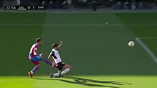 VALENCIA CF FALLS 2-4 TO DOMINANT FC BARCELONA IN THRILLING SPANISH CLASH