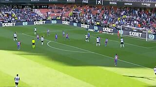 VALENCIA CF FALLS 2-4 TO DOMINANT FC BARCELONA IN THRILLING SPANISH CLASH