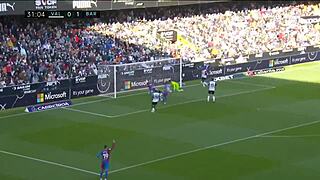 VALENCIA CF FALLS 2-4 TO DOMINANT FC BARCELONA IN THRILLING SPANISH CLASH
