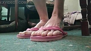 curvy exotic babe flaunts her huge talons and sexy flip flops