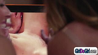 Dillion Harper And Zoey Monroe Squirt Hard During Tribbing!