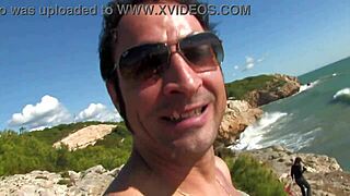 Brazilian Barbie Banks Takes Double Penetration Dp In Water Cumshot Facial!