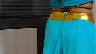 jazmín árabe princess gets brutally fucked in aladdin cosplay moaning hard