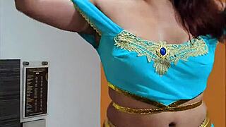 jazmín árabe princess gets brutally fucked in aladdin cosplay moaning hard
