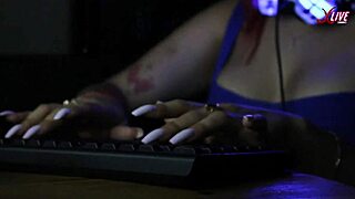Alice's ASMR keyboard play relaxes with delicate hand sounds