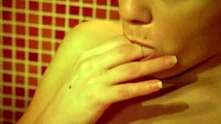 imagine this horny teen slut squirting hard on her toes with vibe