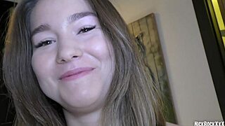 我最好的朋友女儿18岁了，我送她特别惊喜