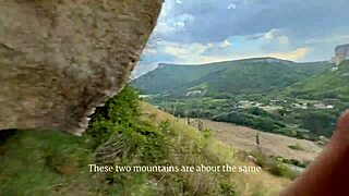 我们没爬山，但在户外穿着薄纱激烈做爱