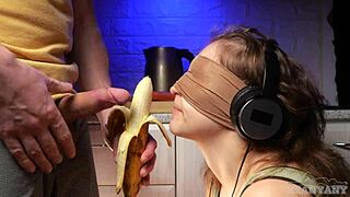 嘿哥们，我生气继兄骗我尝他鸡巴！