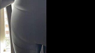 在酒店与节食精力充沛女孩浪漫性交