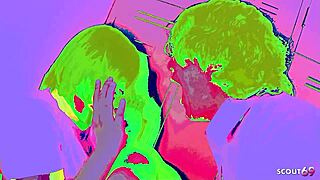 丰满日本青少年18+诱惑同学首次吸吮？